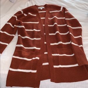 Women’s Cardigan - BNWT ***